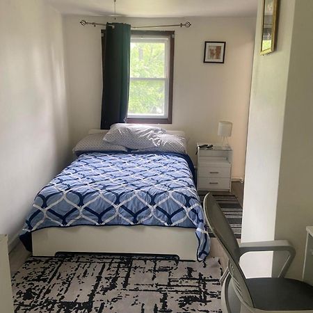Cozy Room With Private Bathroom New York Exterior foto